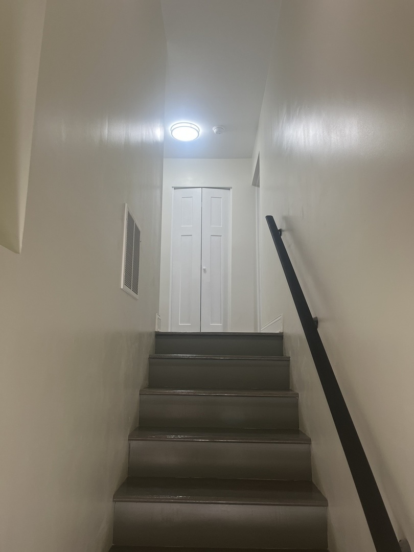 8015 S Avalon Avenue, Chicago, IL 60619