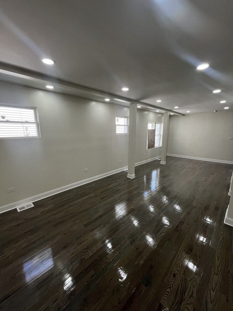 8015 S Avalon Avenue, Chicago, IL 60619