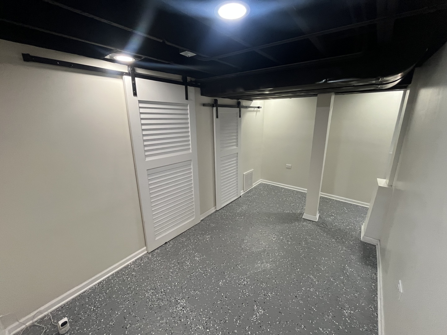 8015 S Avalon Avenue, Chicago, IL 60619