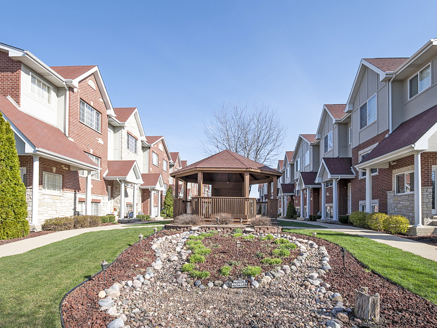 7204 W 83rd Street, Bridgeview, IL 60455