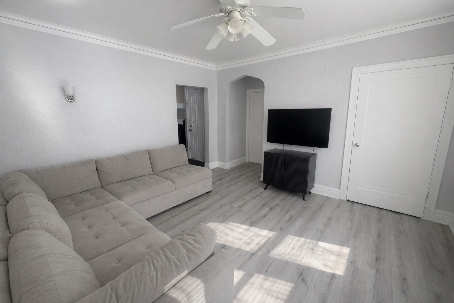 2859 N Kostner Avenue #1, Chicago, IL 60641