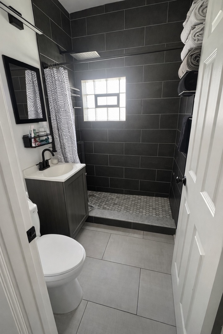 2859 N Kostner Avenue #1, Chicago, IL 60641