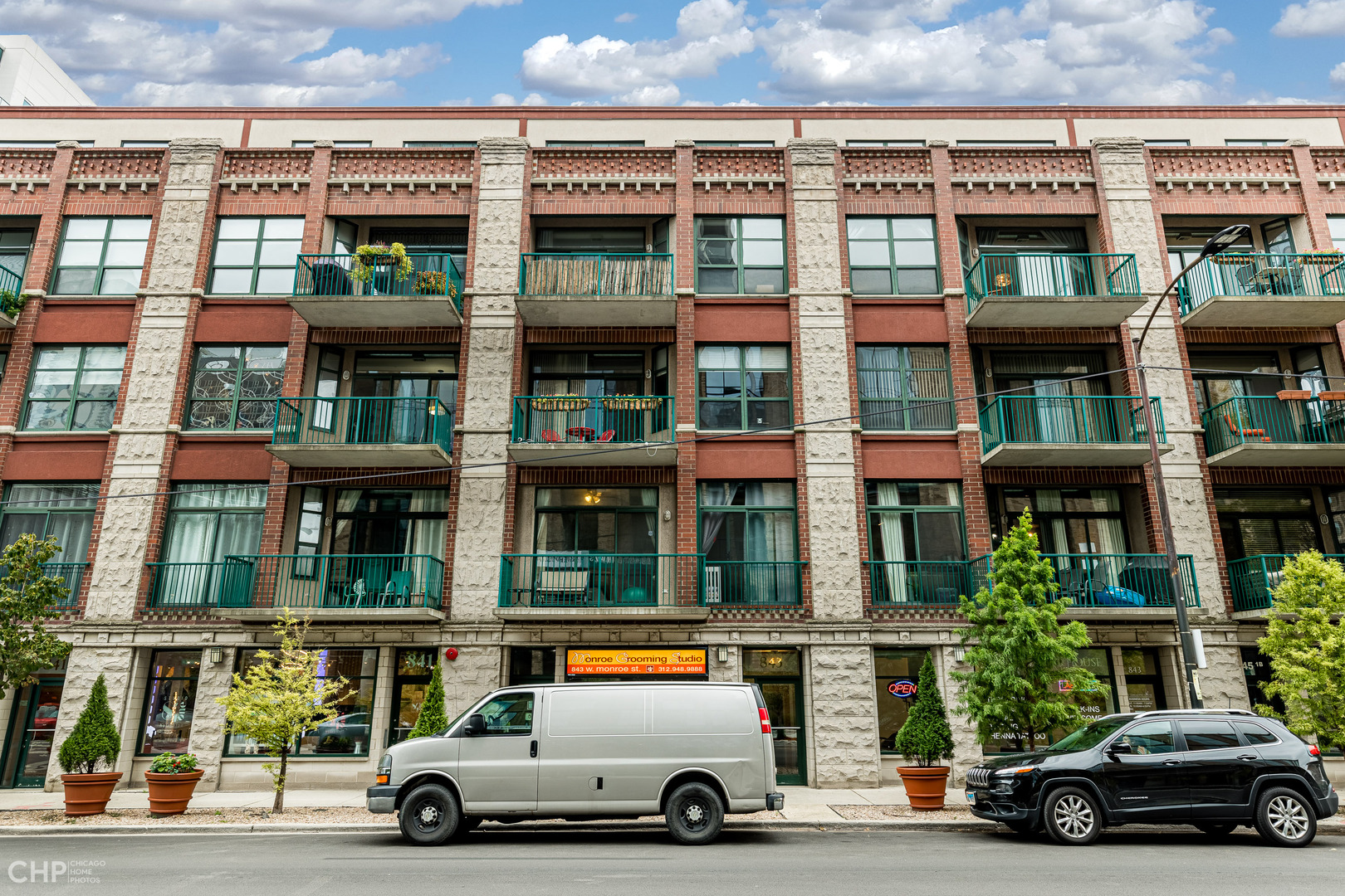 843 W Monroe Street #4B, Chicago, IL 60607