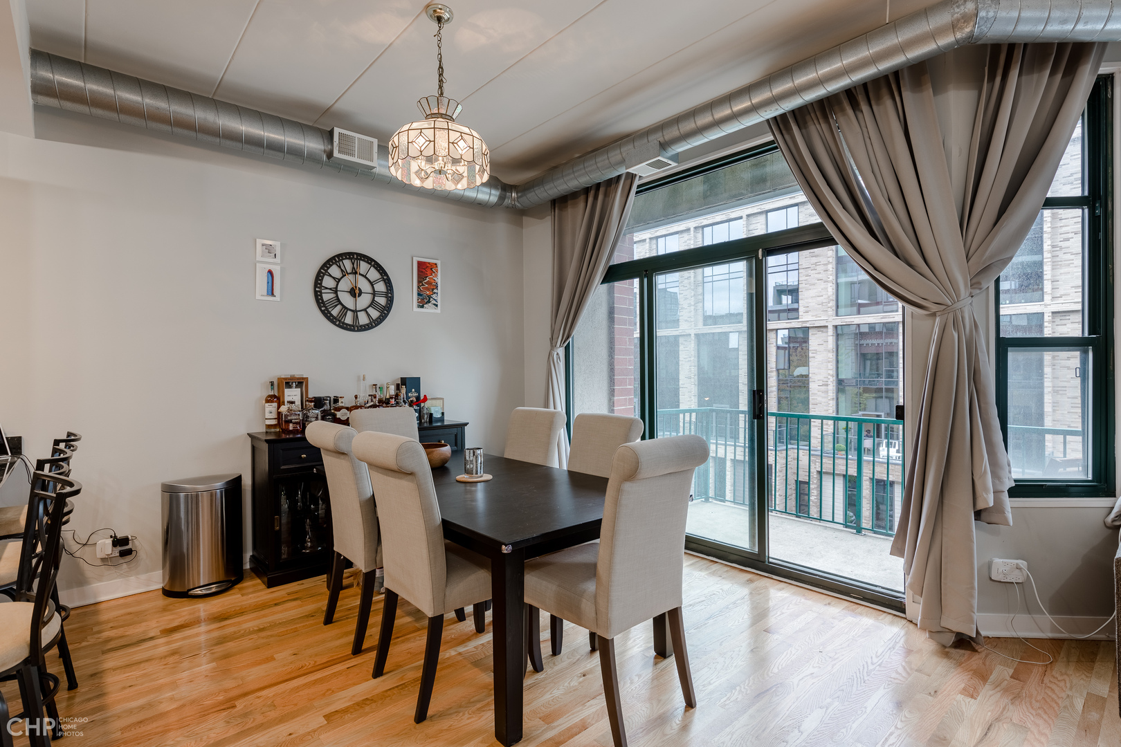 843 W Monroe Street #4B, Chicago, IL 60607