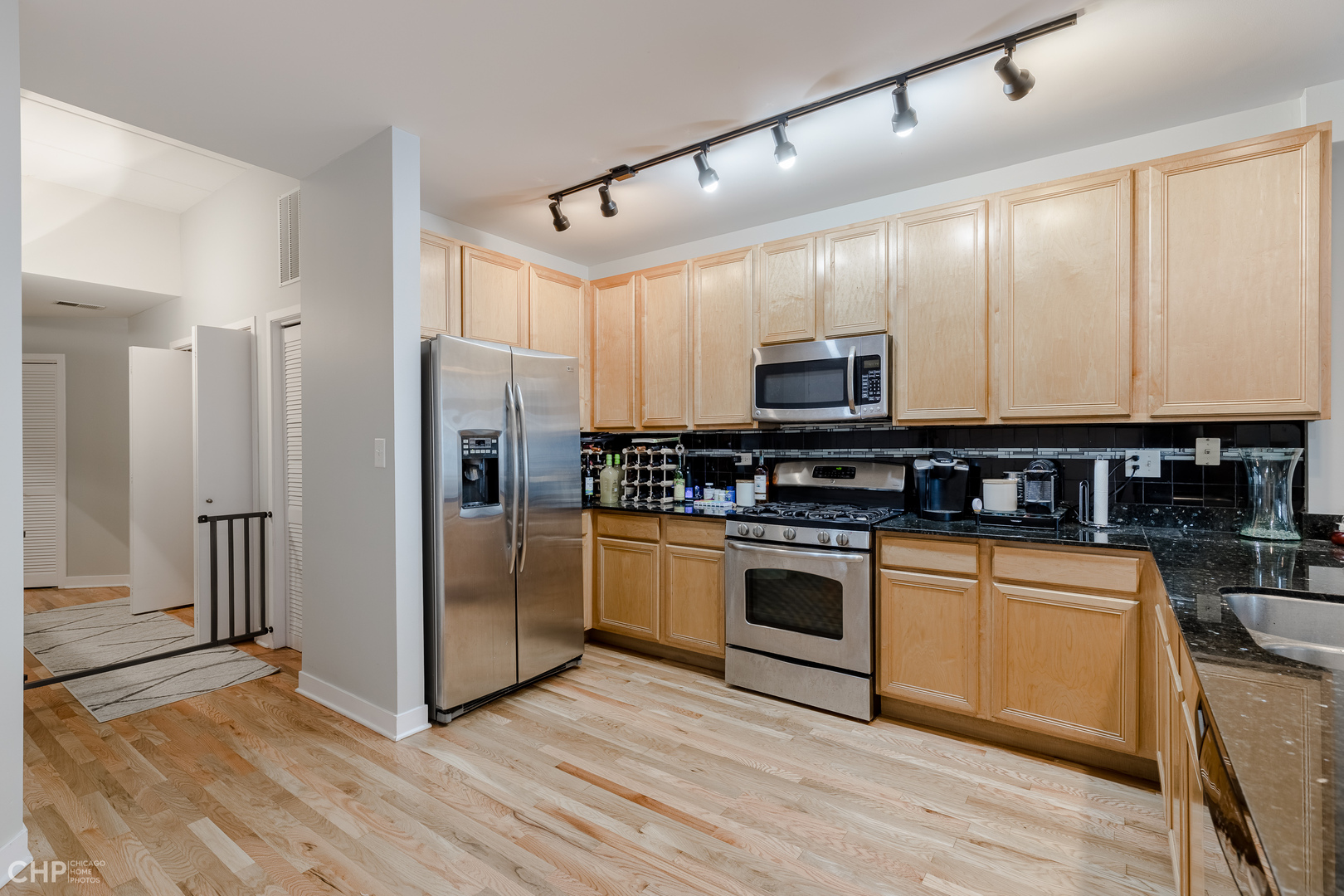 843 W Monroe Street #4B, Chicago, IL 60607
