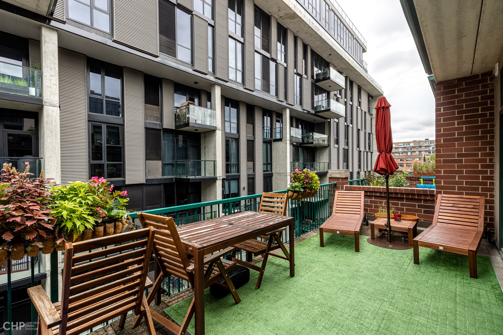 843 W Monroe Street #4B, Chicago, IL 60607