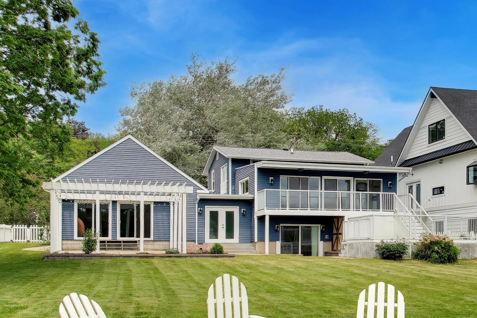 701 N Harrison Street, Algonquin, IL 60102