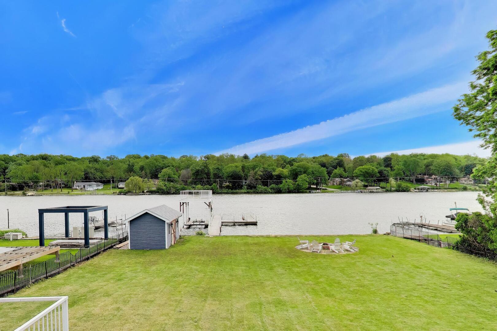 701 N Harrison Street, Algonquin, IL 60102