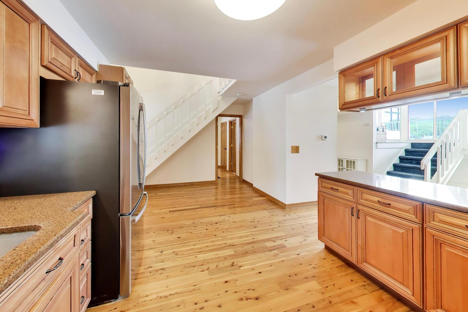 701 N Harrison Street, Algonquin, IL 60102