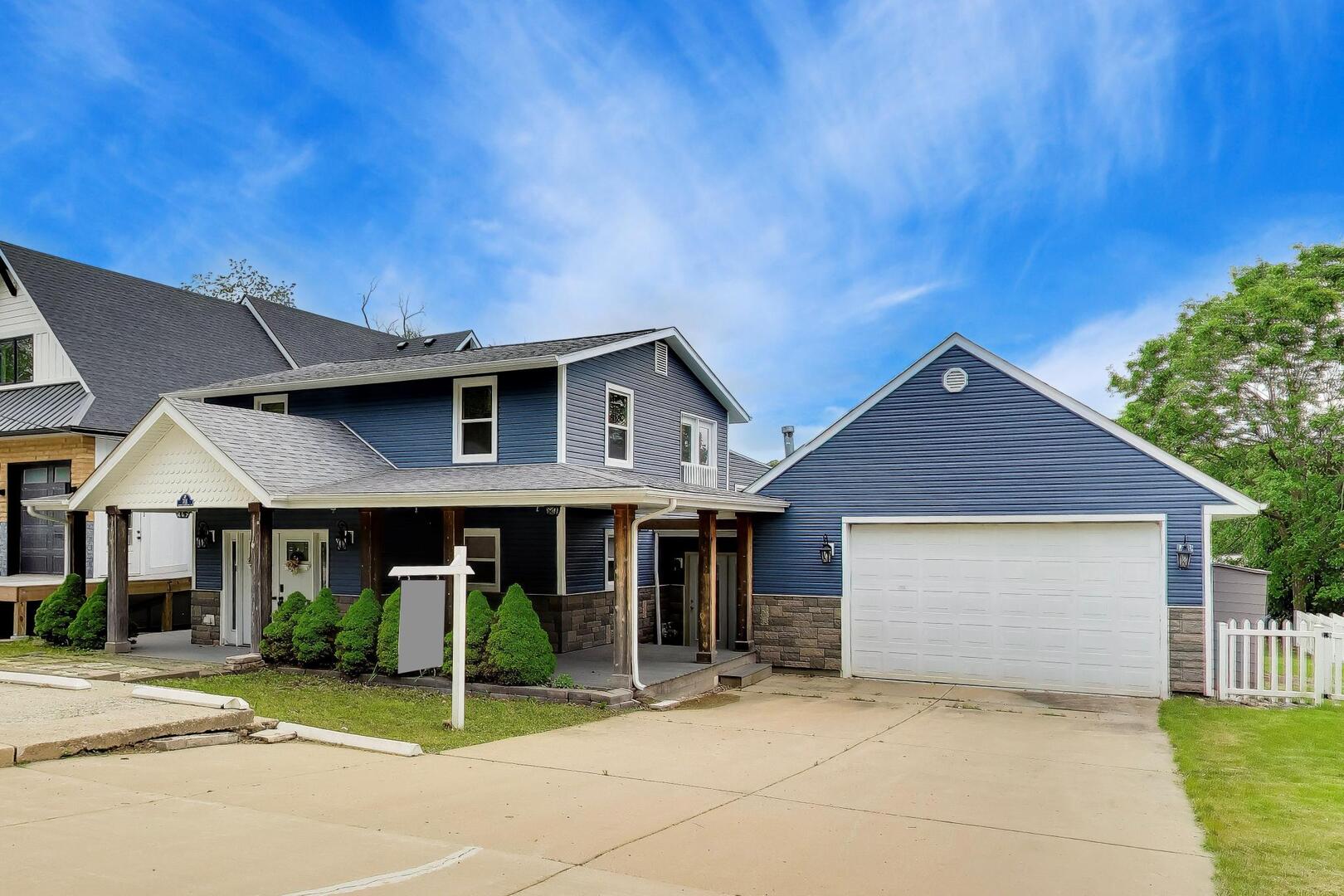 701 N Harrison Street, Algonquin, IL 60102