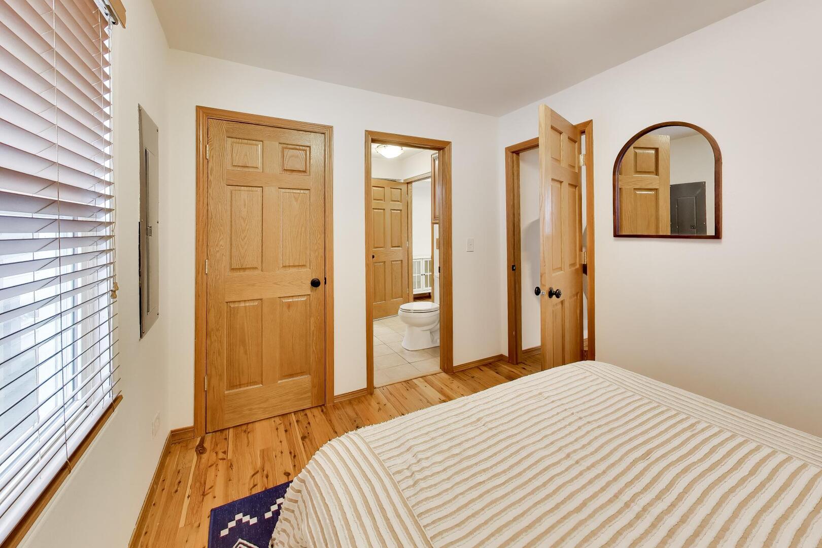 701 N Harrison Street, Algonquin, IL 60102