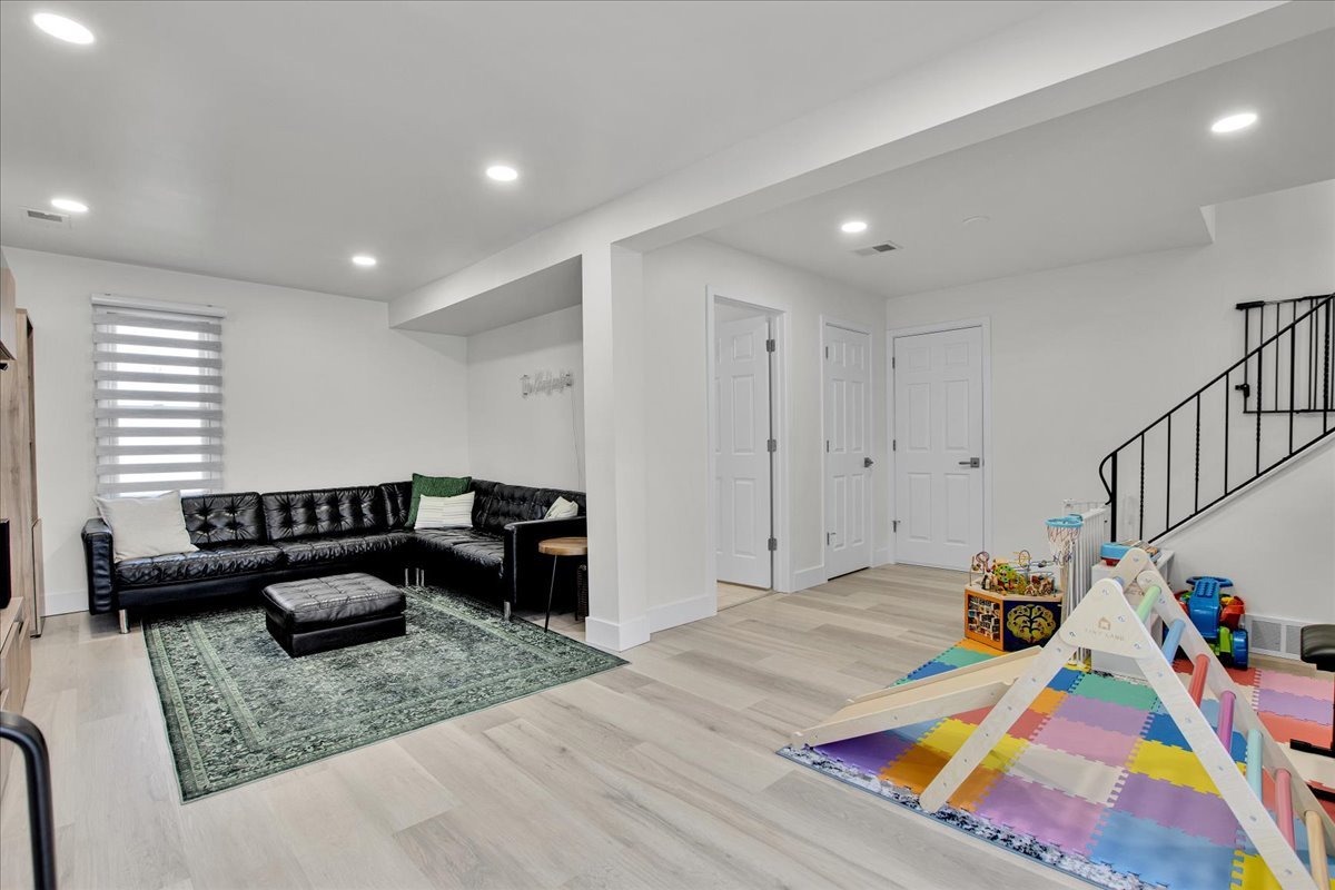 10447 S Stowe Court, Palos Hills, IL 60465