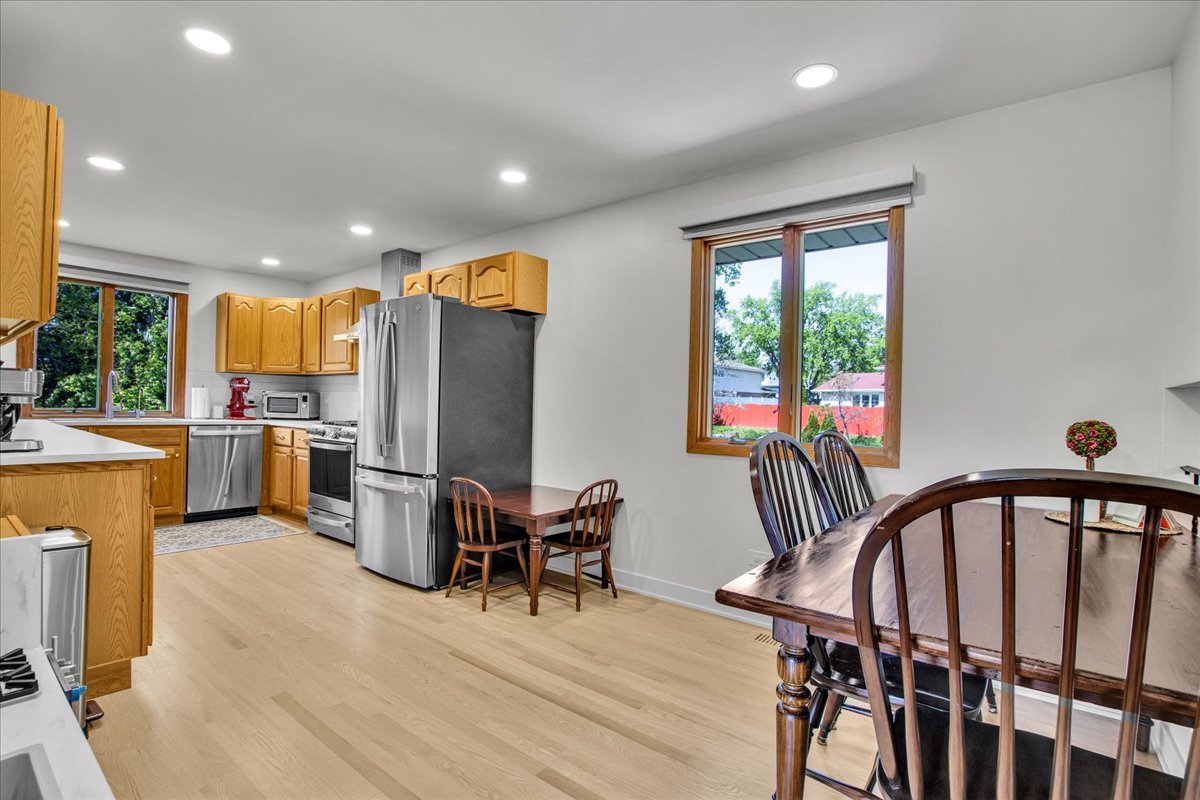 10447 S Stowe Court, Palos Hills, IL 60465