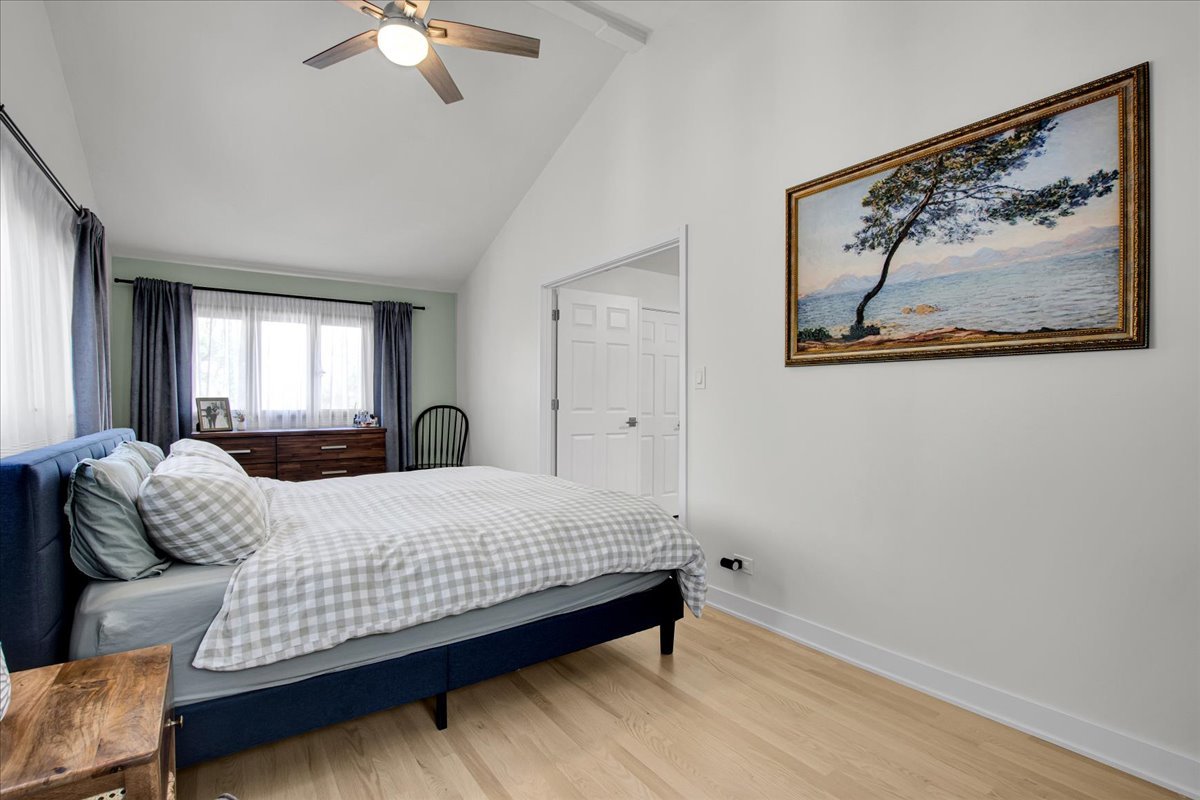 10447 S Stowe Court, Palos Hills, IL 60465