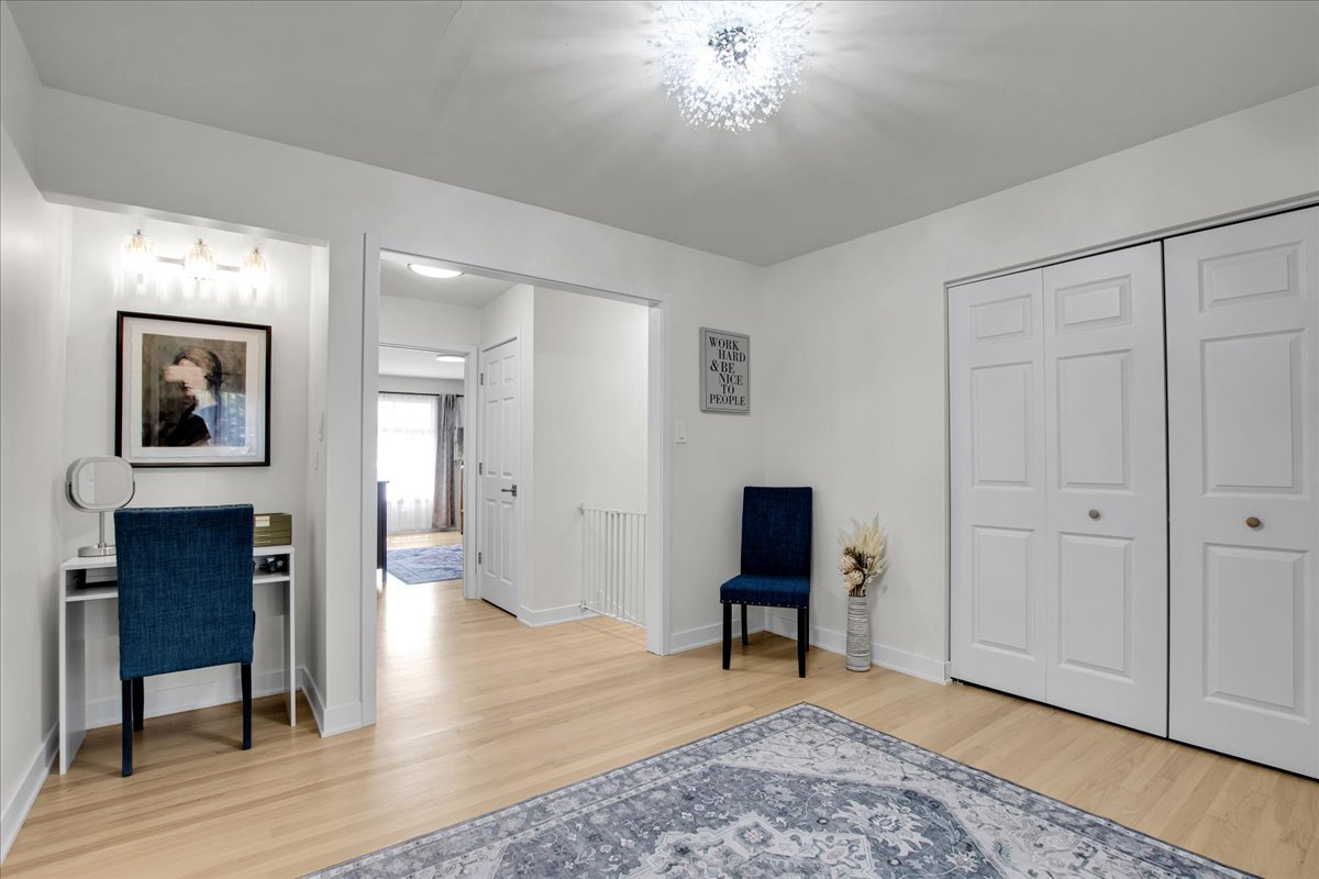 10447 S Stowe Court, Palos Hills, IL 60465