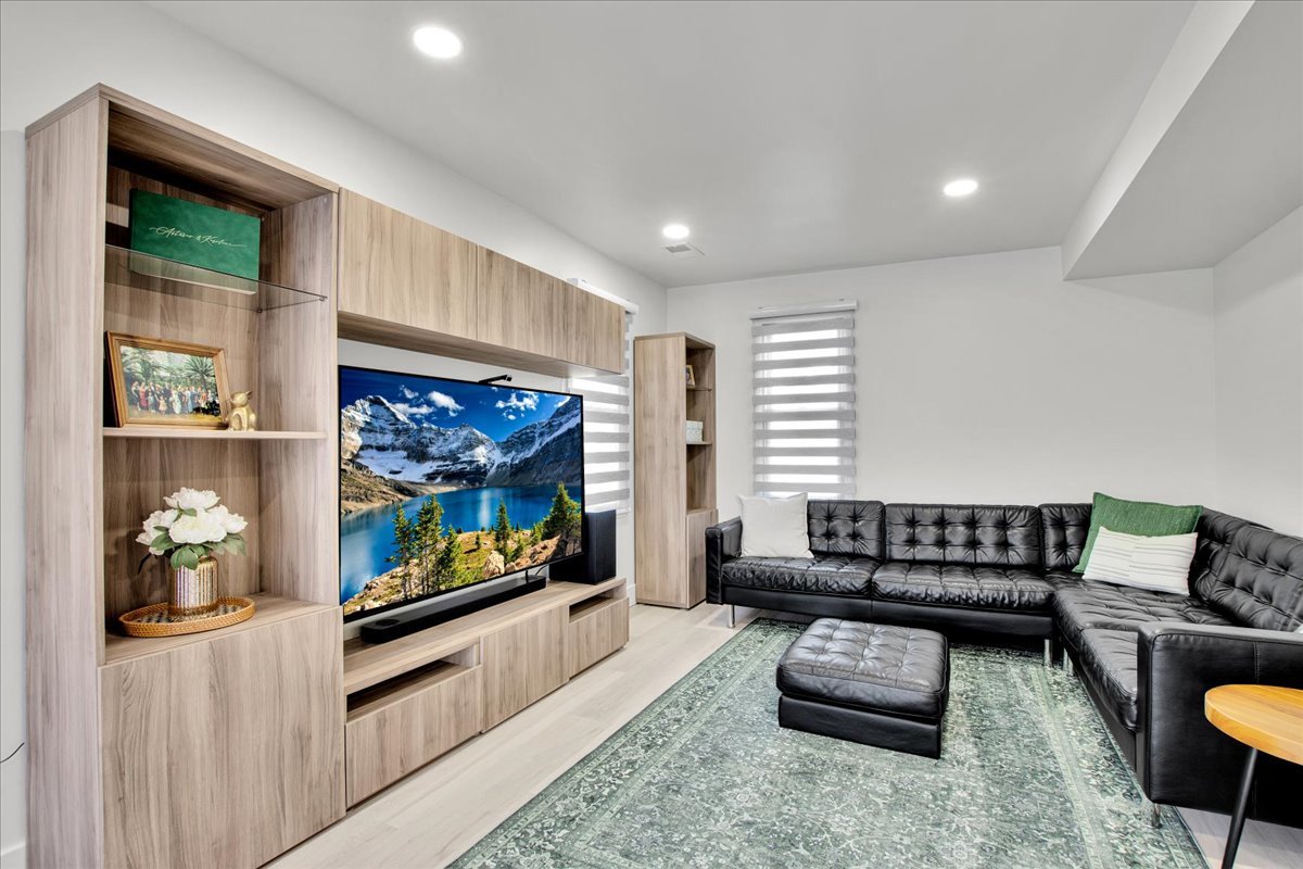 10447 S Stowe Court, Palos Hills, IL 60465