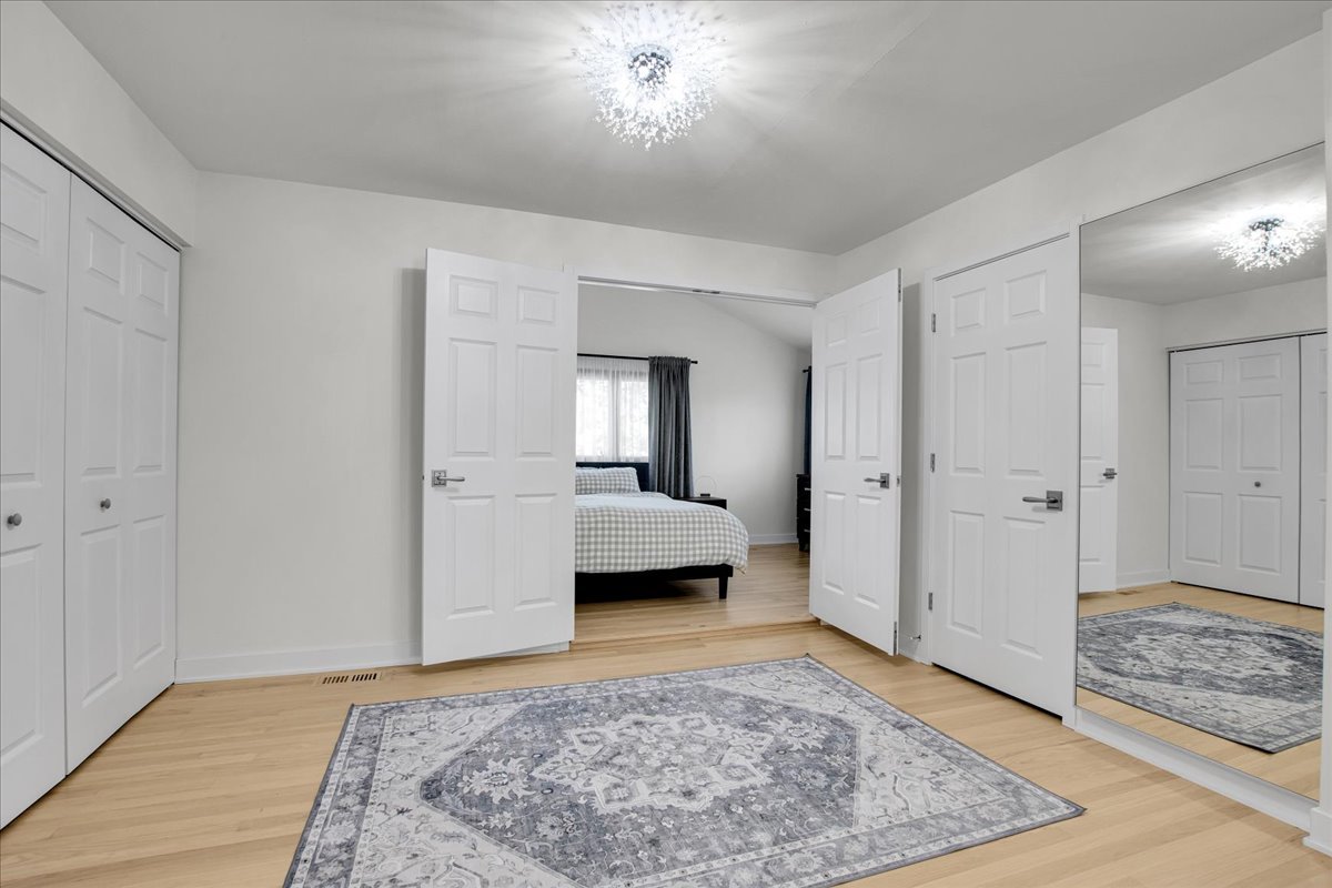 10447 S Stowe Court, Palos Hills, IL 60465