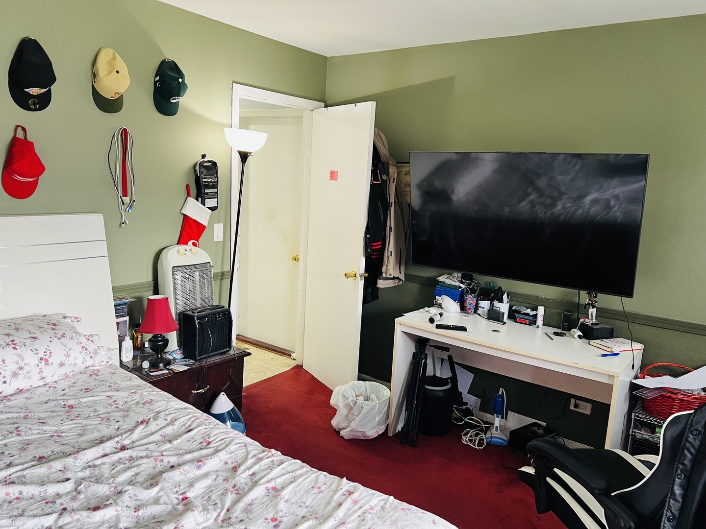 2068 Leeward Lane, Hanover Park, IL 60133