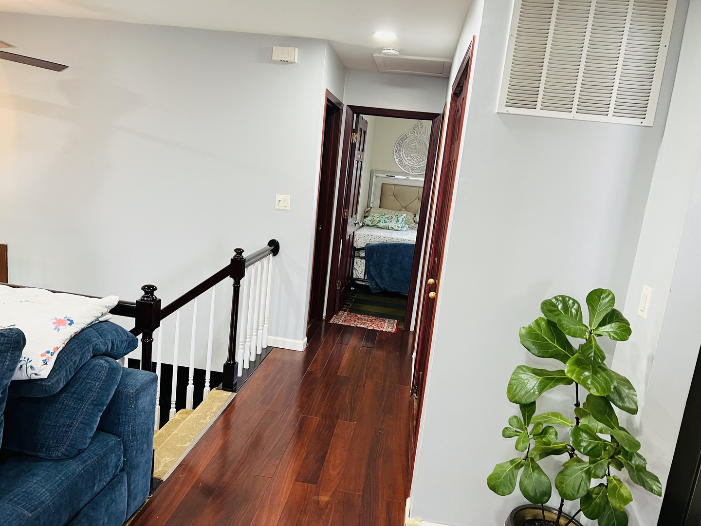 2068 Leeward Lane, Hanover Park, IL 60133