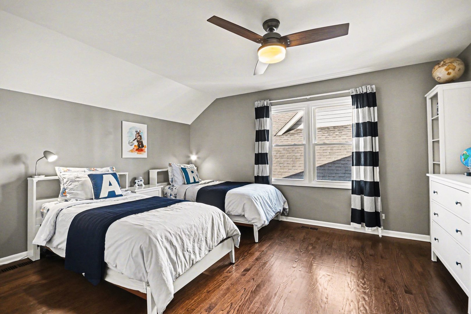 22W450 Cherry Lane, Glen Ellyn, IL 60137