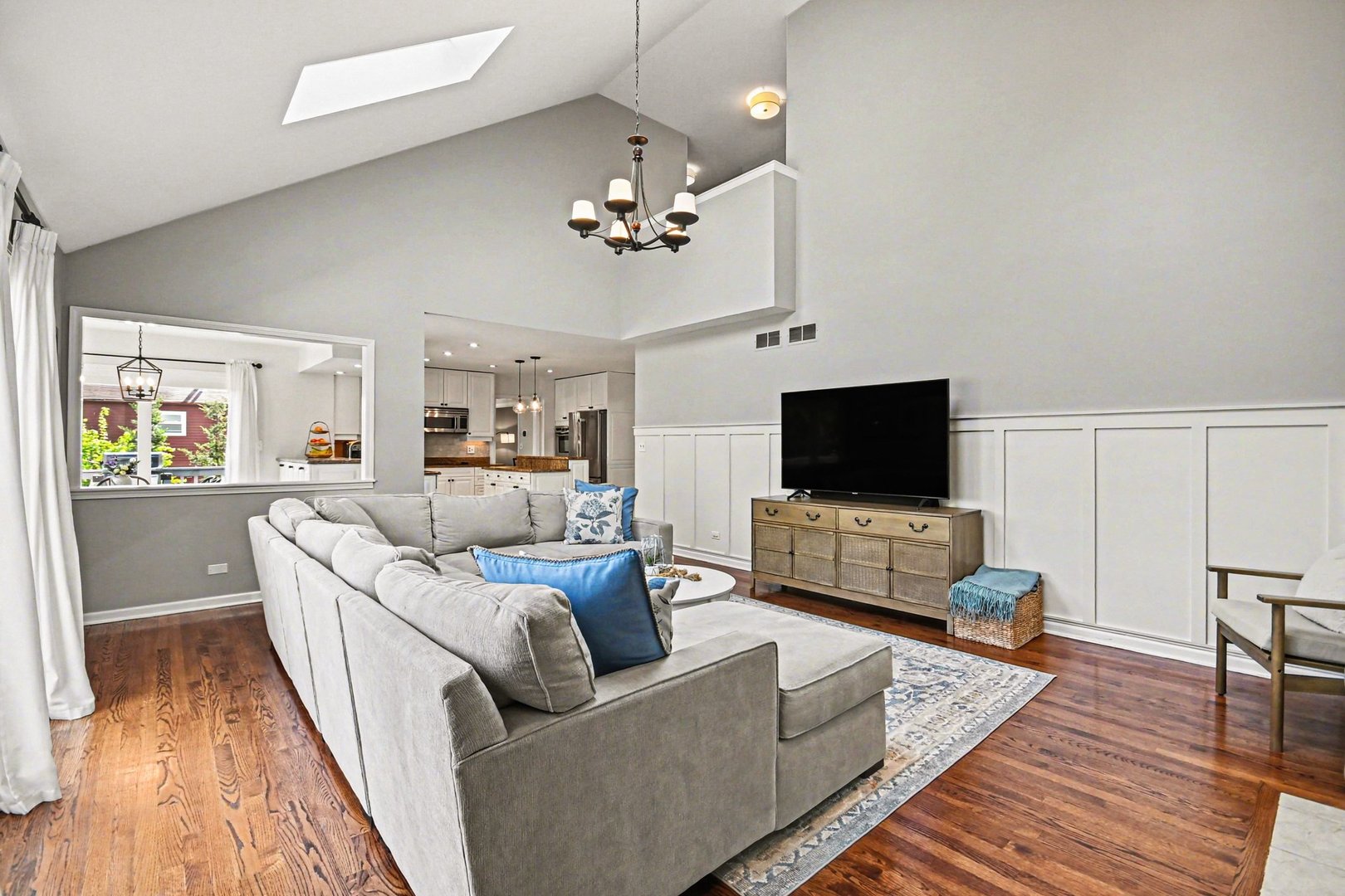 22W450 Cherry Lane, Glen Ellyn, IL 60137