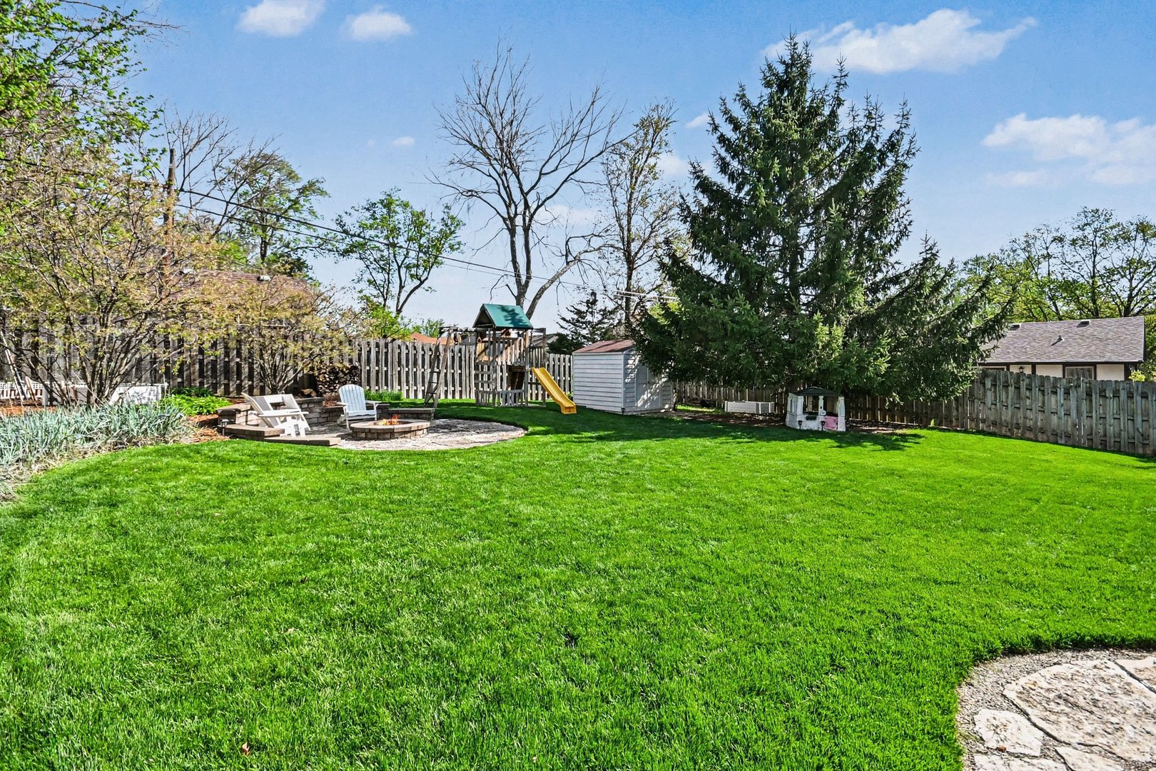 22W450 Cherry Lane, Glen Ellyn, IL 60137