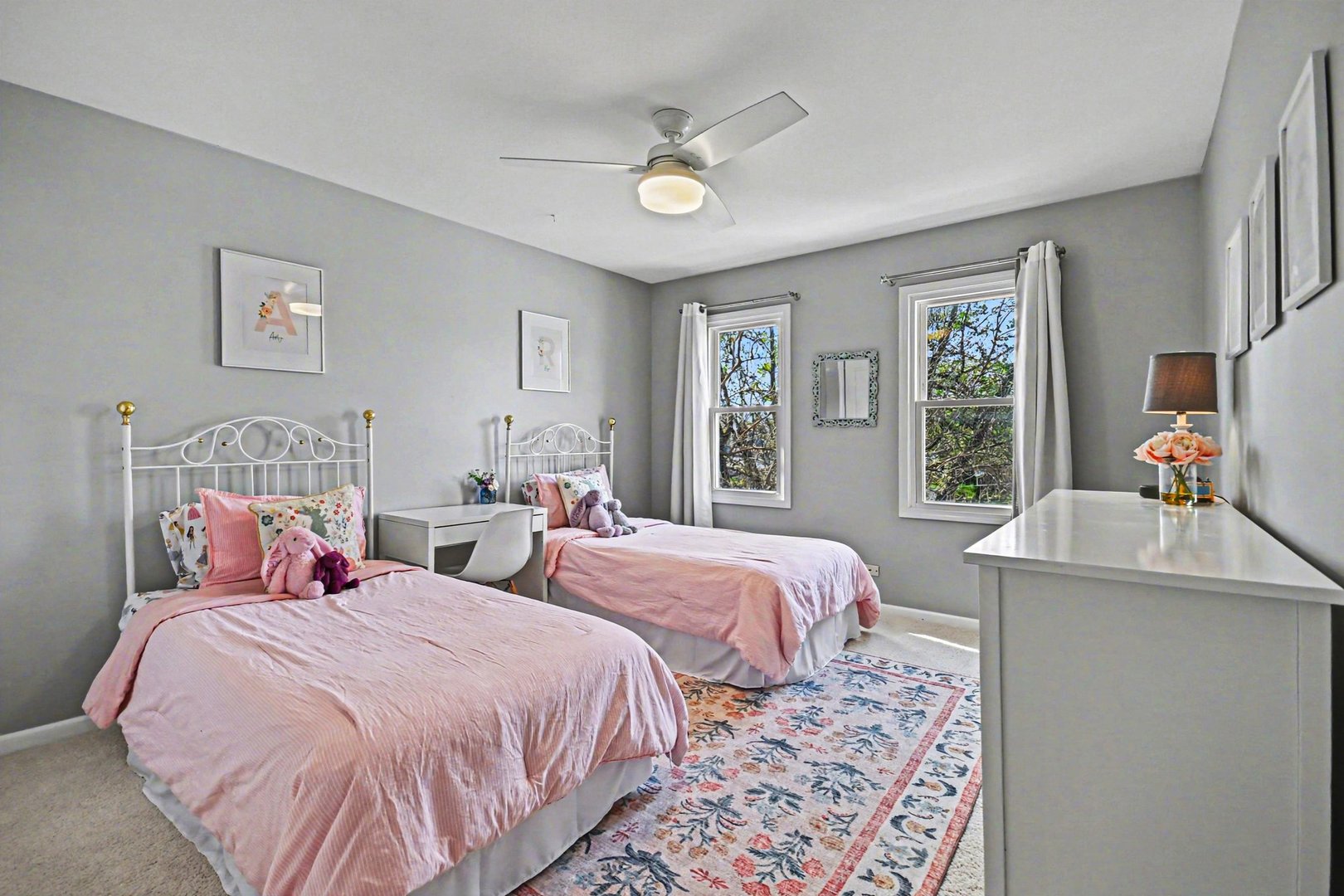 22W450 Cherry Lane, Glen Ellyn, IL 60137