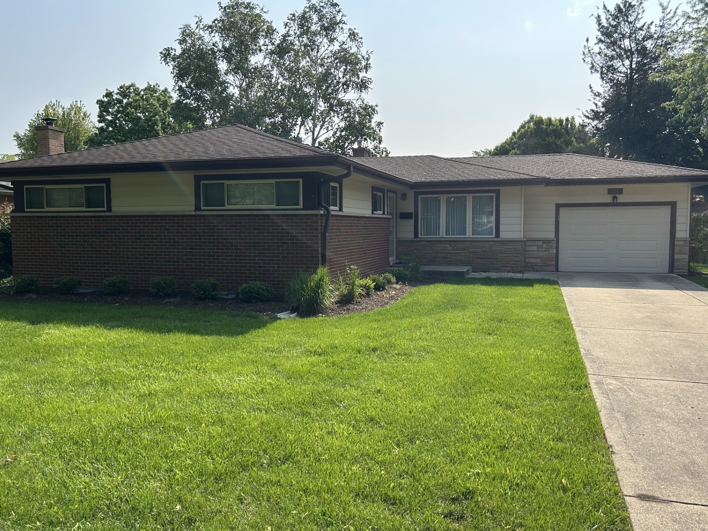 105 N PHELPS Avenue, Arlington Heights, IL 60004
