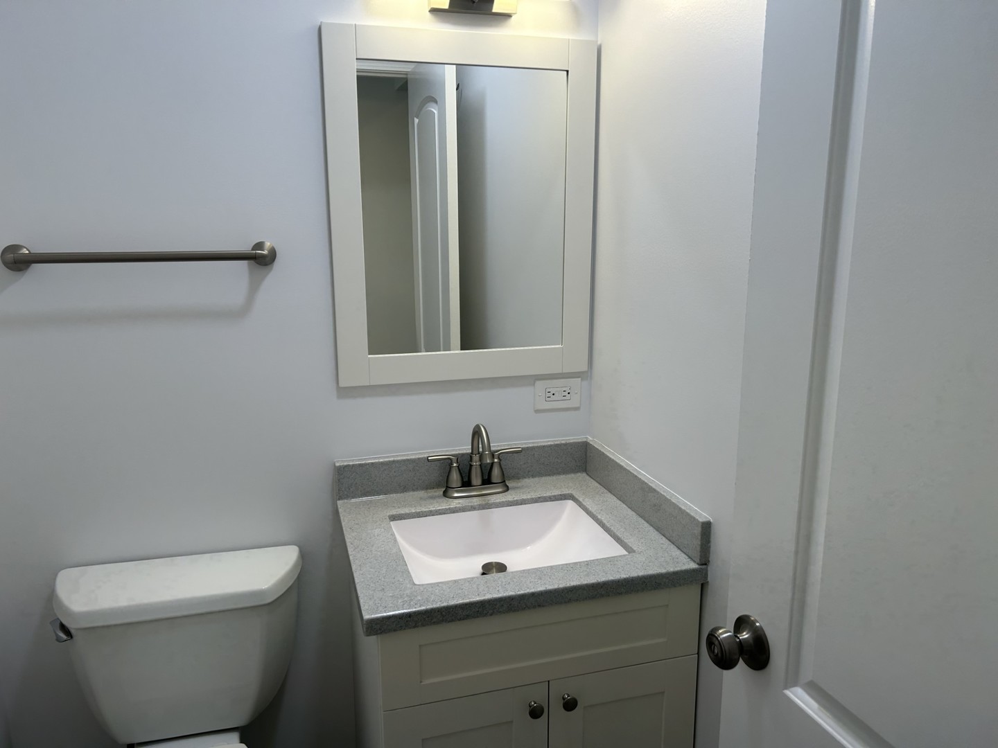 105 N PHELPS Avenue, Arlington Heights, IL 60004