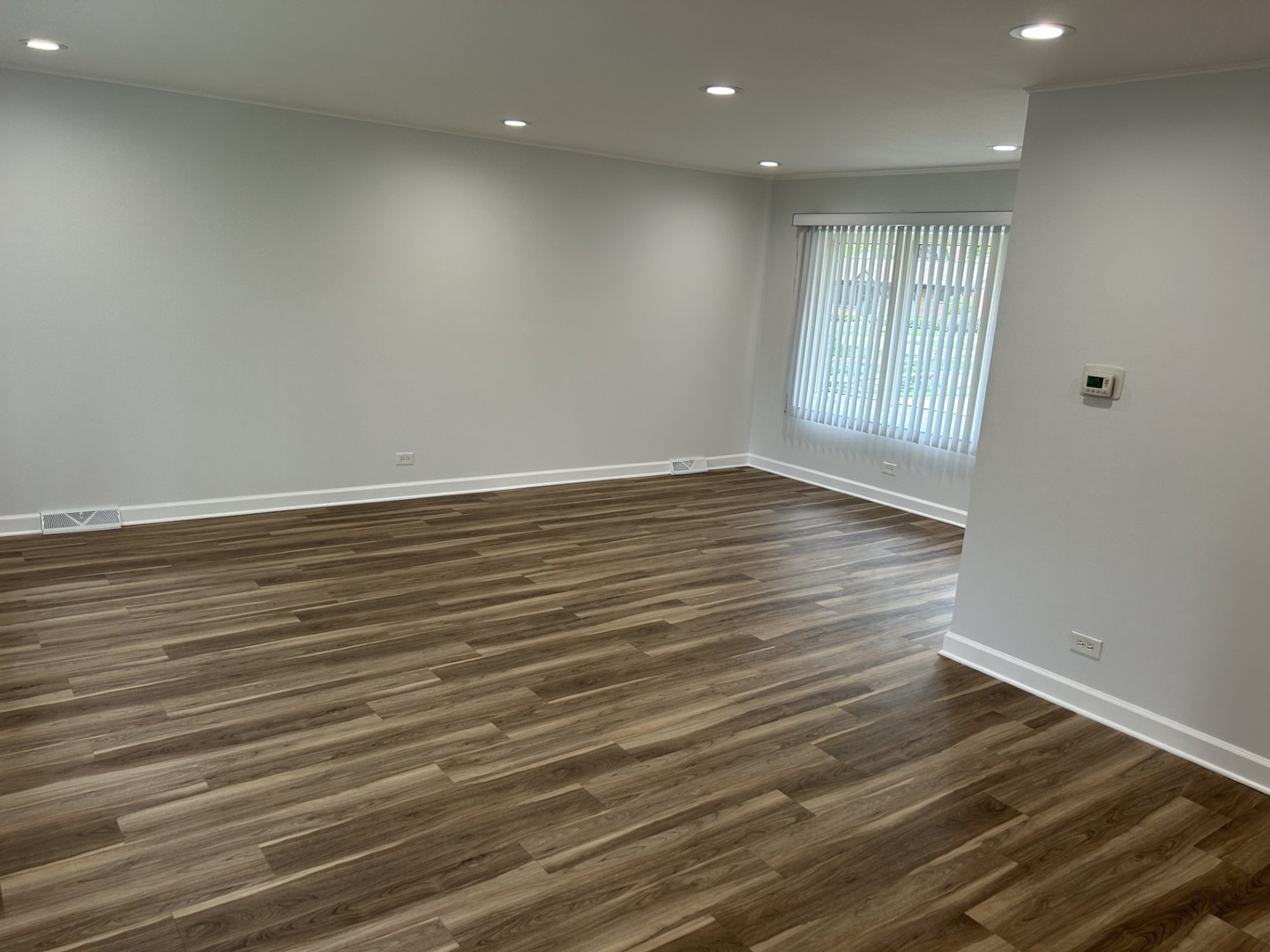 105 N PHELPS Avenue, Arlington Heights, IL 60004