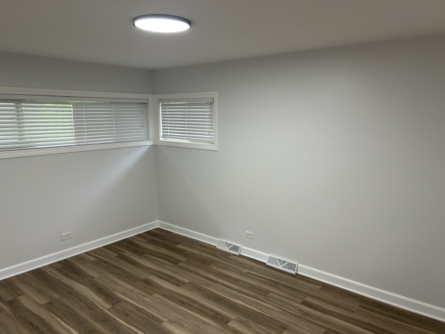 105 N PHELPS Avenue, Arlington Heights, IL 60004