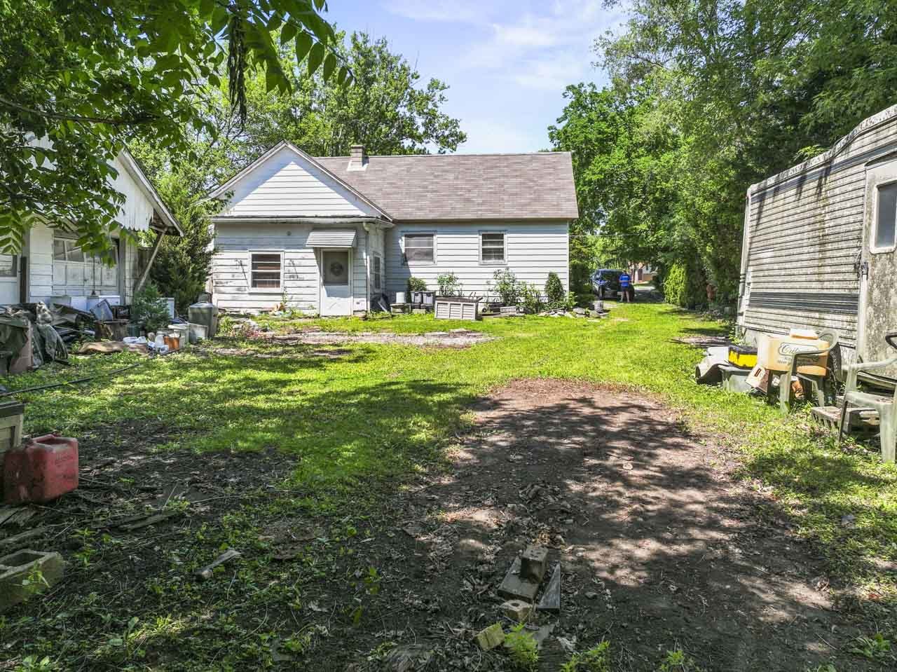 309 Landmeier Road, Elk Grove Village, IL 60007