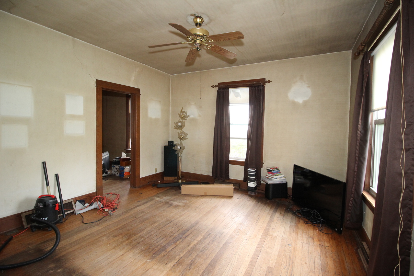 29369 N 1200 East Road, Blackstone, IL 61313