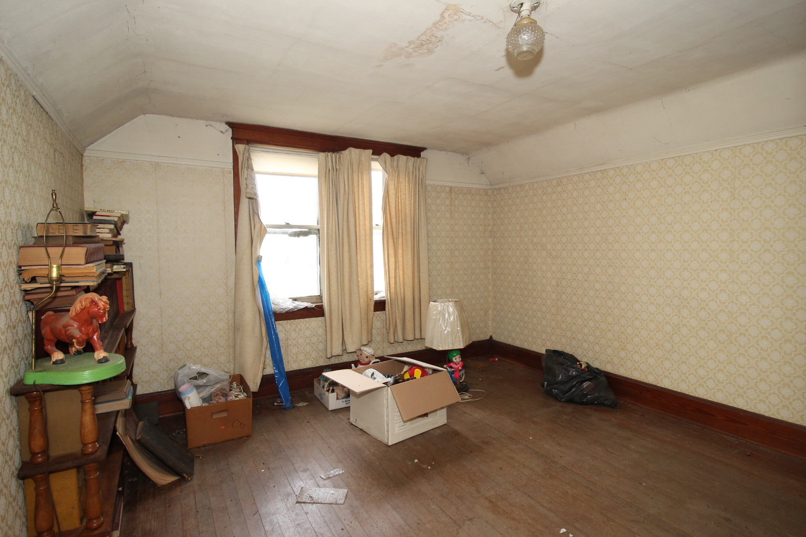 29369 N 1200 East Road, Blackstone, IL 61313