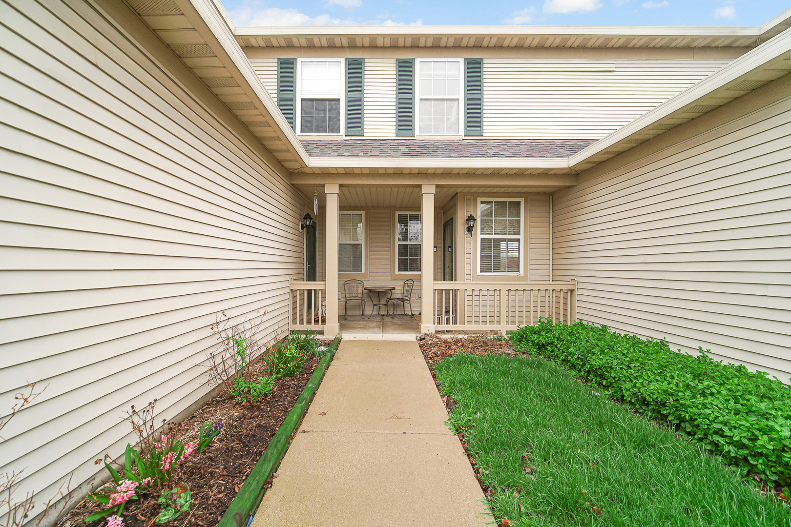 1882 N Wentworth Circle, Romeoville, IL 60446