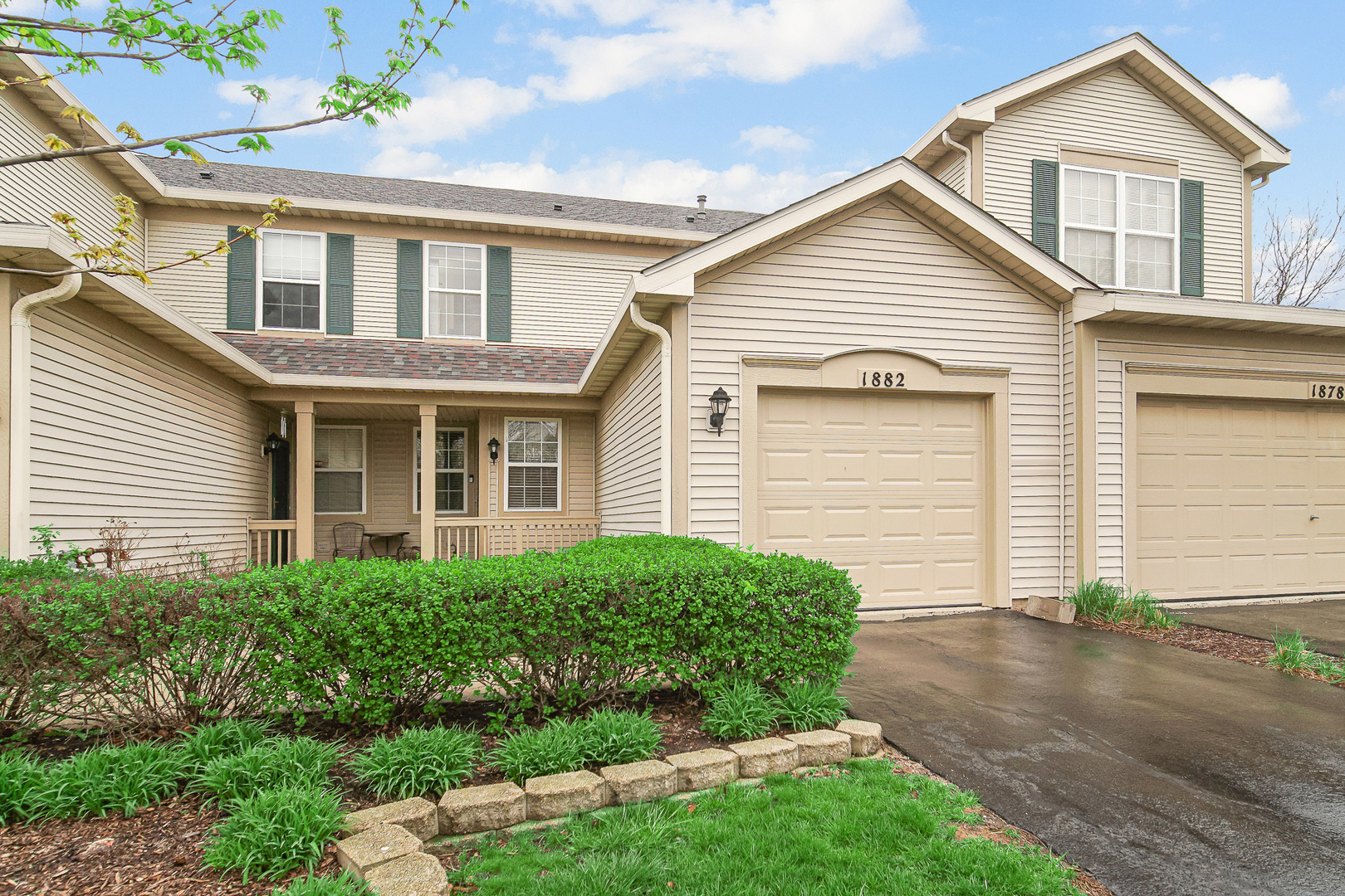 1882 N Wentworth Circle, Romeoville, IL 60446