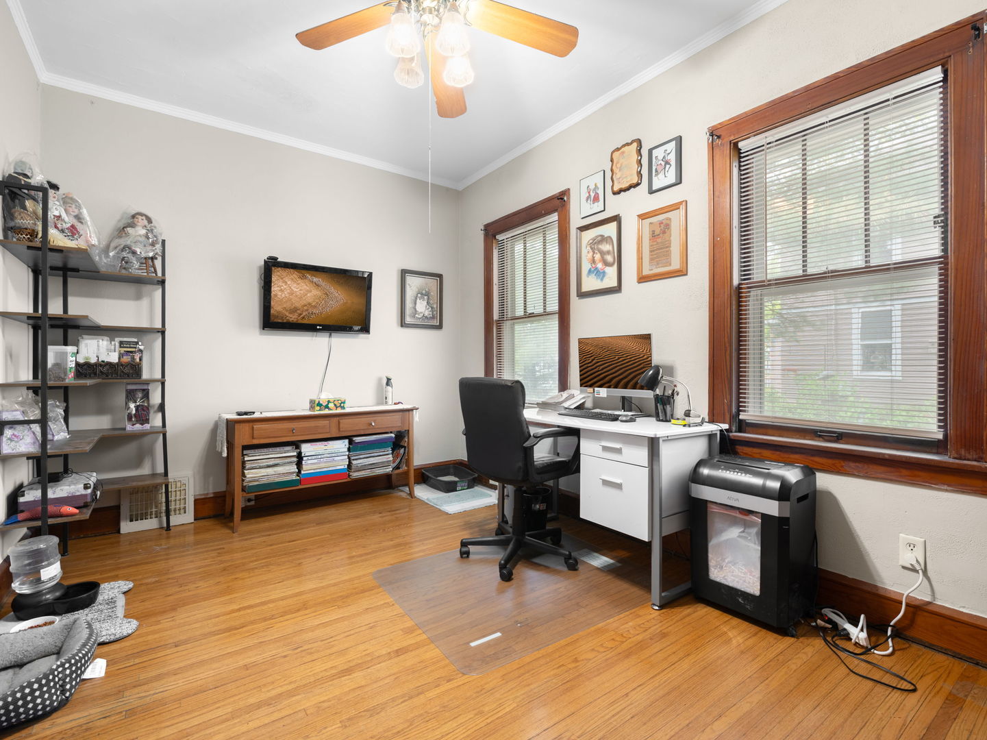 25 N Worth Avenue, Elgin, IL 60123