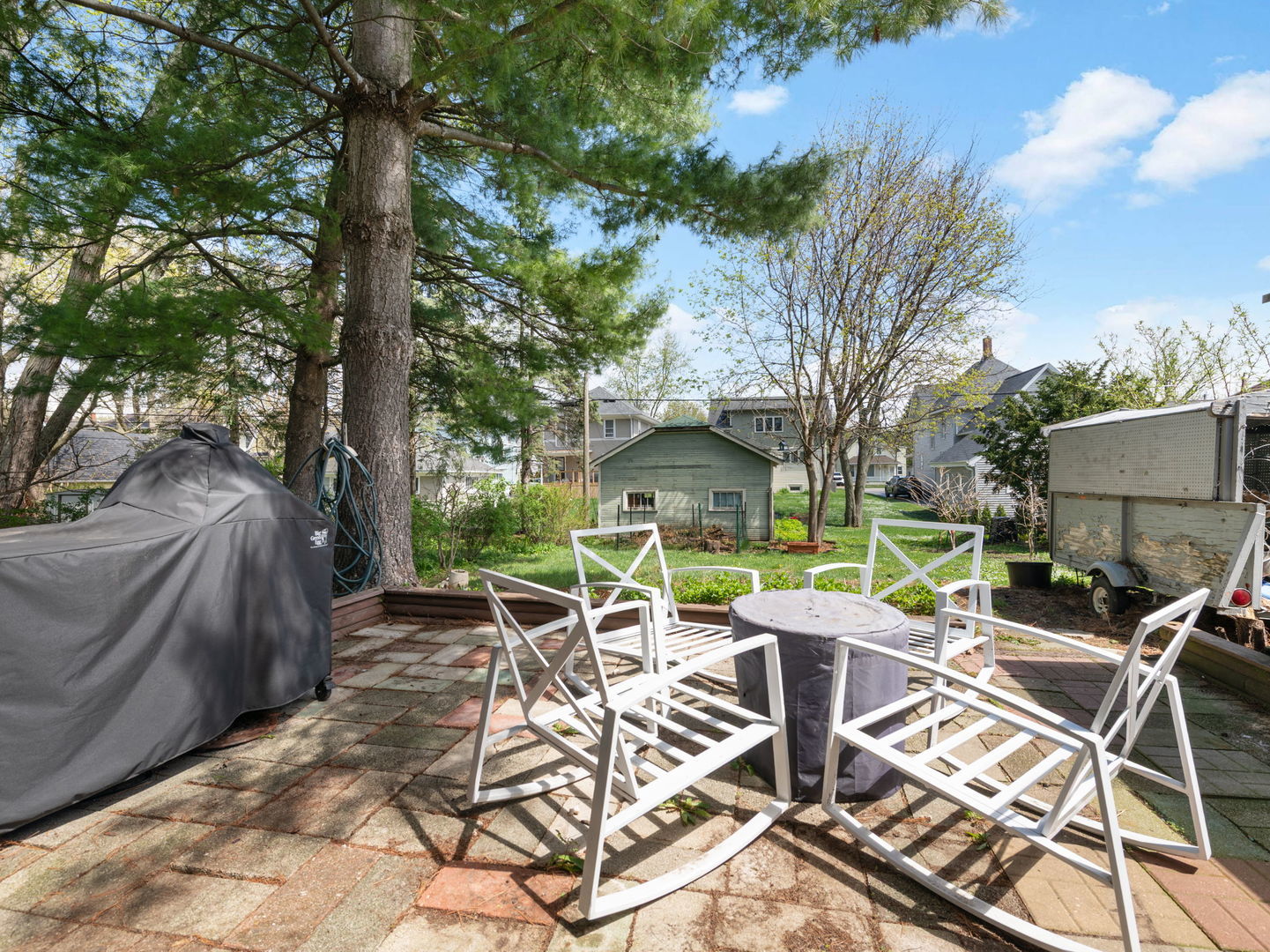 25 N Worth Avenue, Elgin, IL 60123