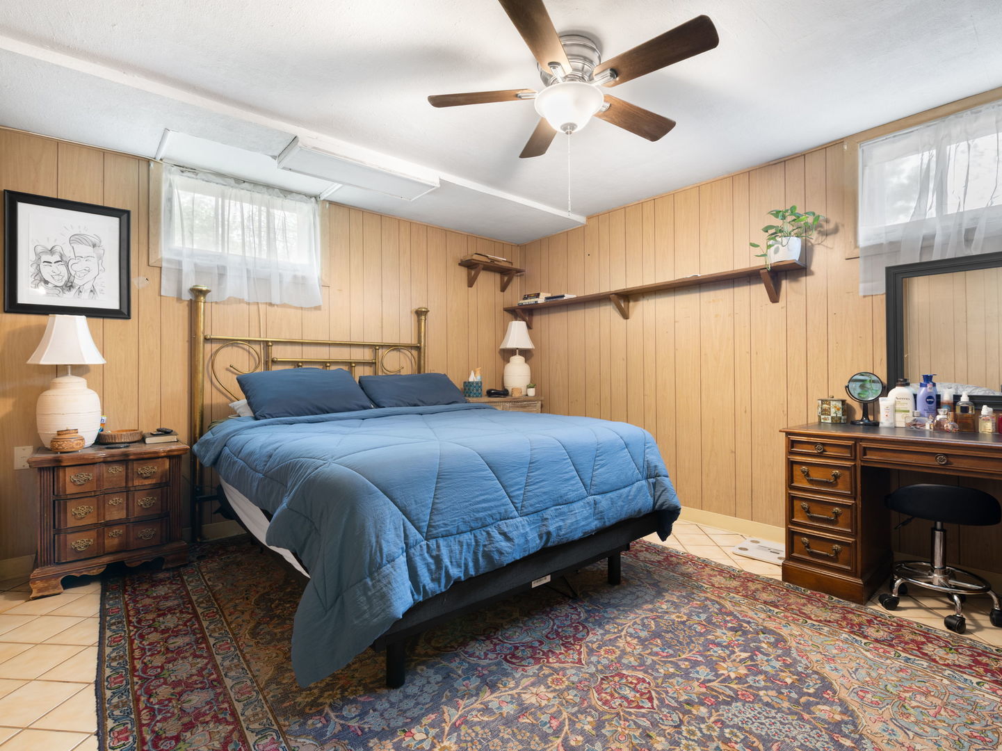 25 N Worth Avenue, Elgin, IL 60123