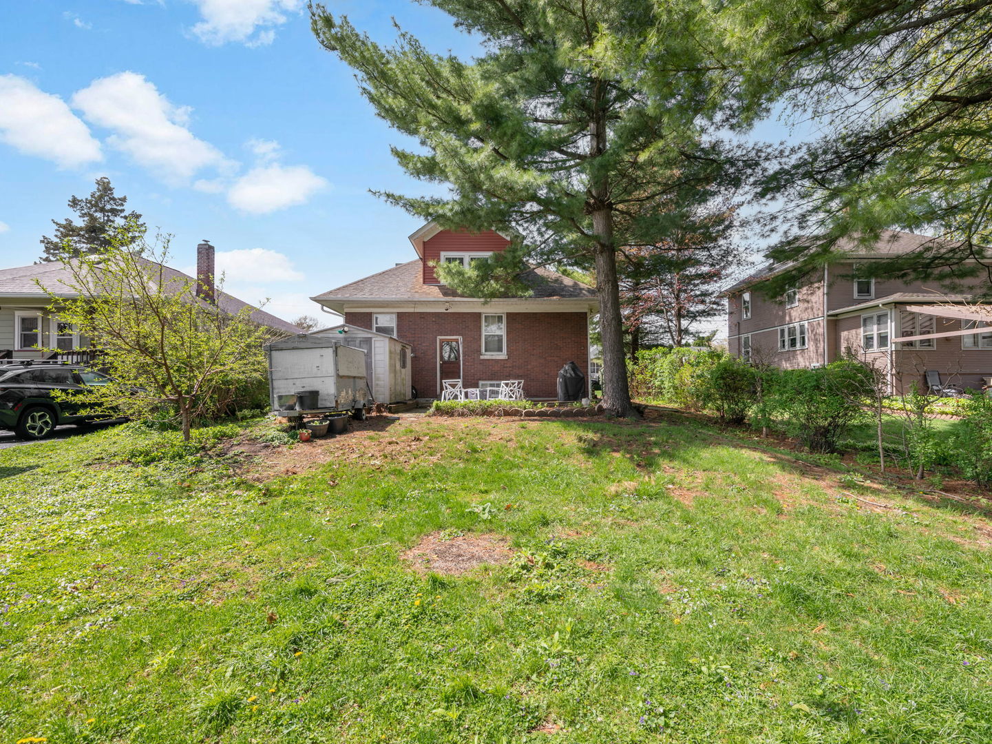 25 N Worth Avenue, Elgin, IL 60123