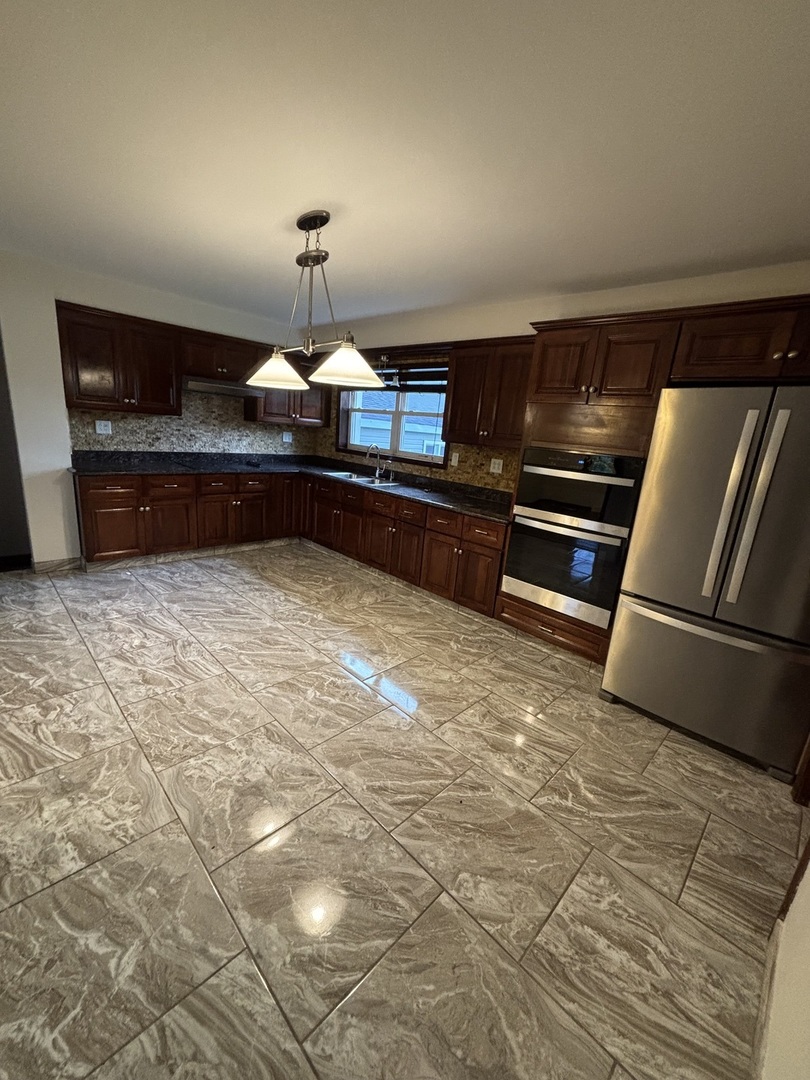 2312 209th Street, Chicago Heights, IL 60411