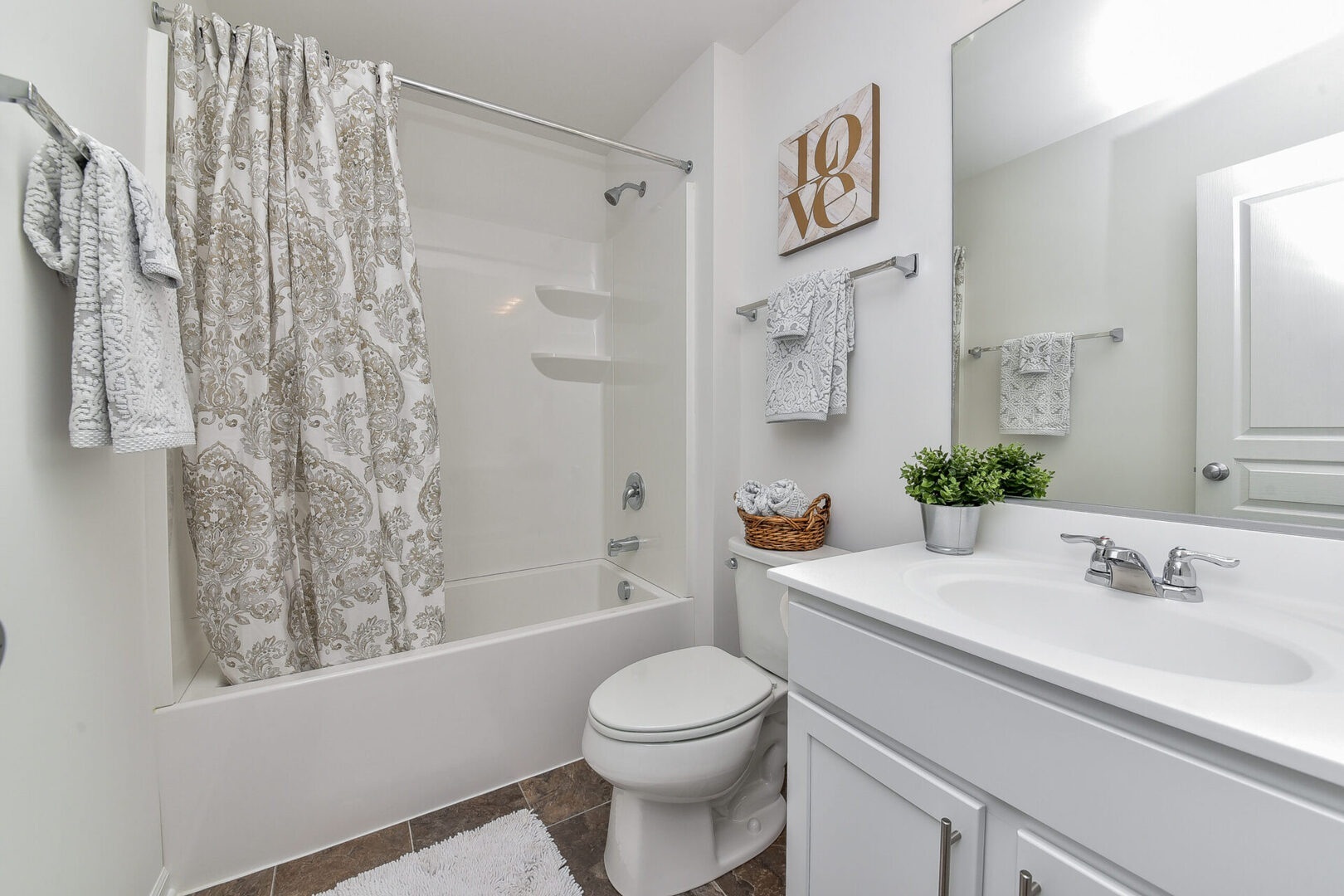 1263 Comiskey Avenue, North Aurora, IL 60542