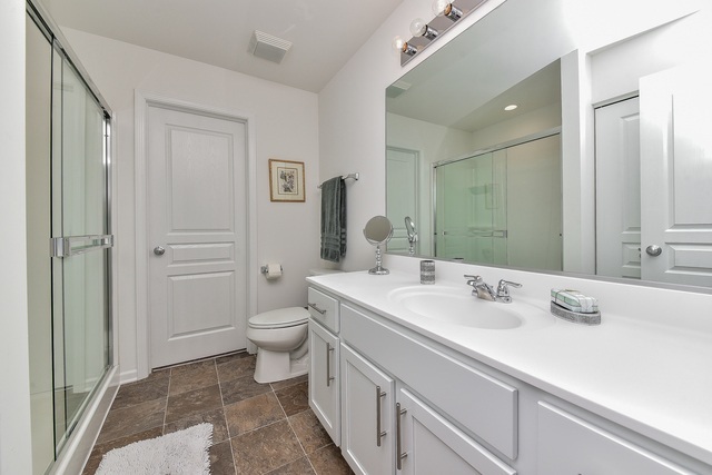 1263 Comiskey Avenue, North Aurora, IL 60542