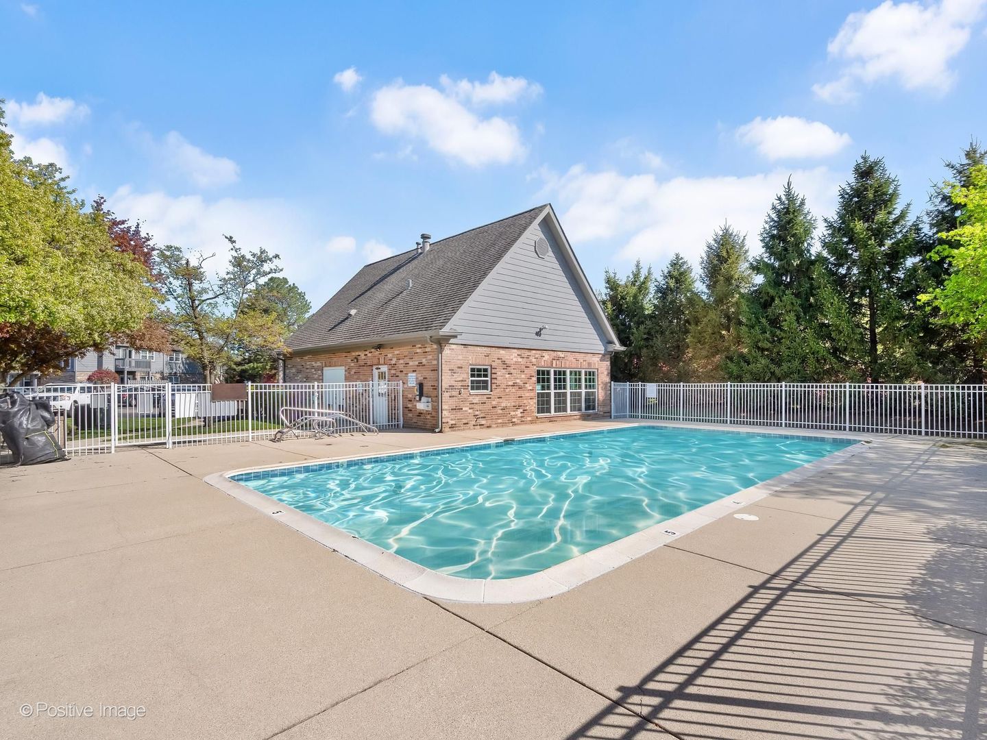 43 Foxcroft Road #135, Naperville, IL 60565