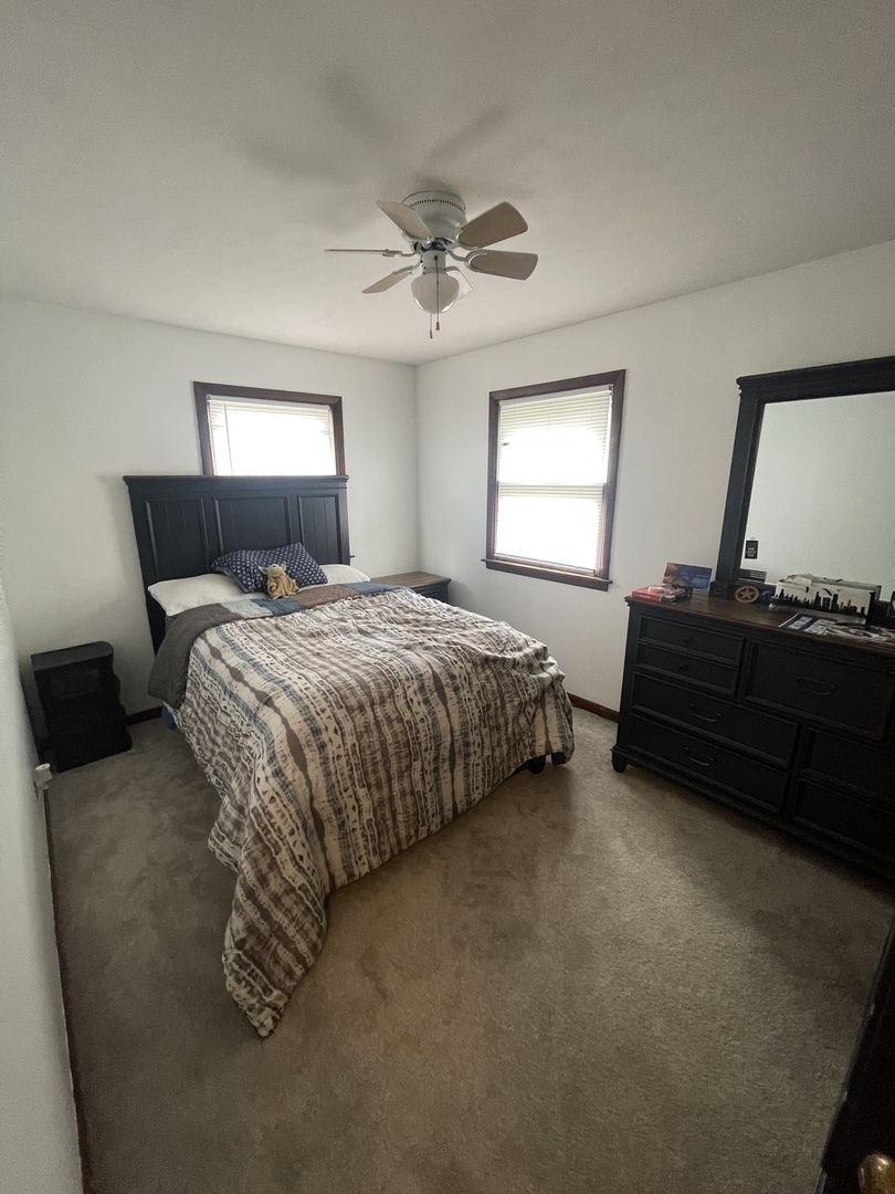 3002 Harris Drive, Joliet, IL 60431