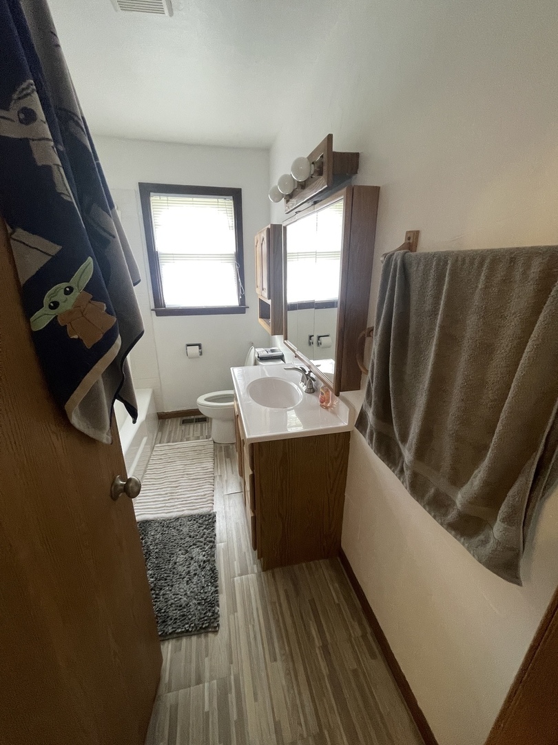 3002 Harris Drive, Joliet, IL 60431