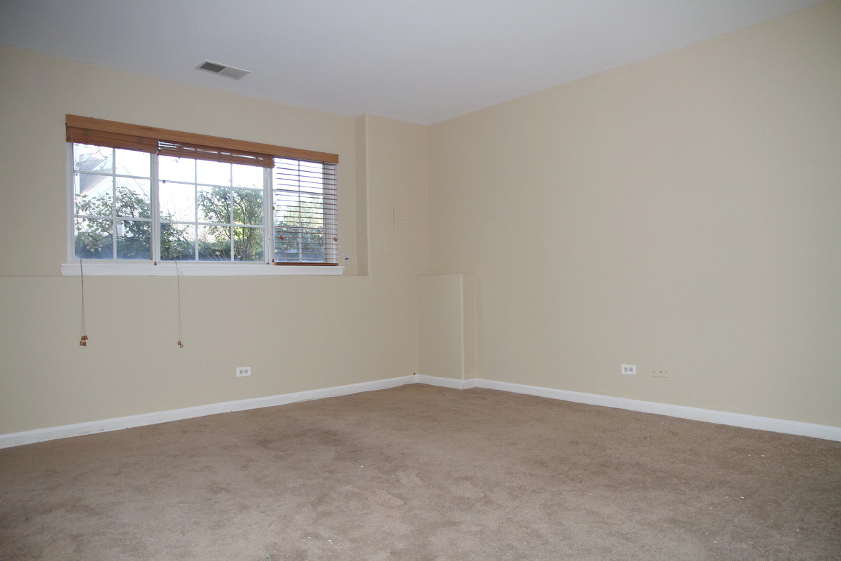 2226 Daybreak Drive #2226, Aurora, IL 60503