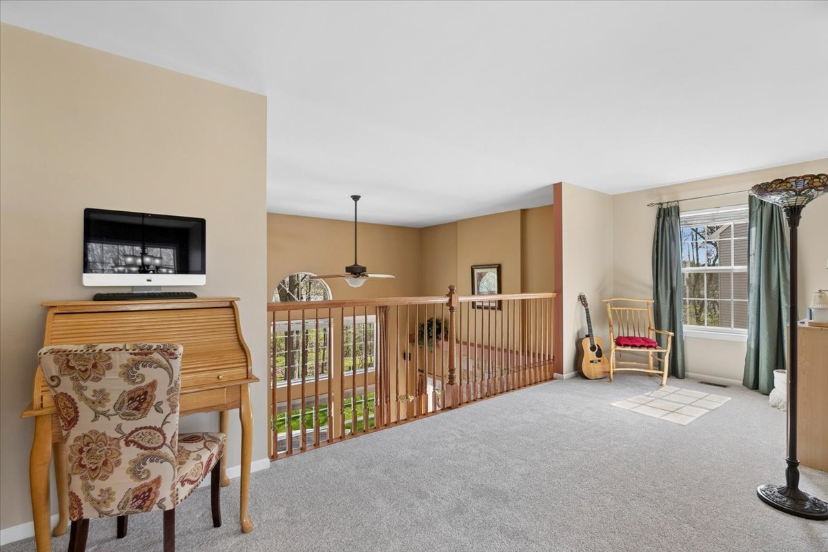 2825 Haven Lane, Lindenhurst, IL 60046