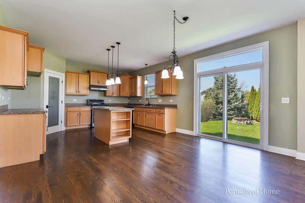 826 Phelps Lane, Shorewood, IL 60404