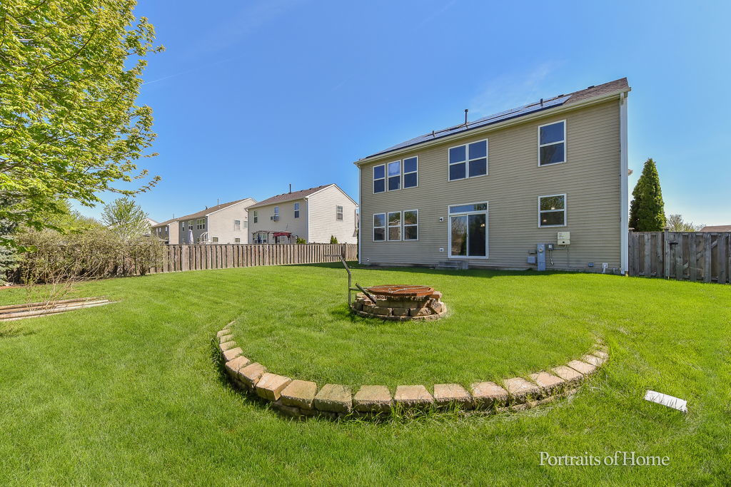 826 Phelps Lane, Shorewood, IL 60404